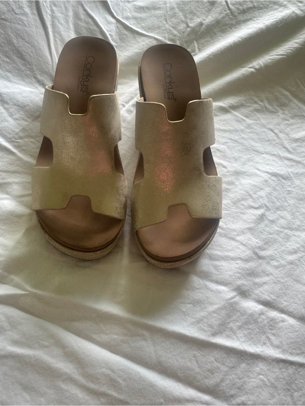 Corkys Women's Shimmery Champagne Slide Sandals